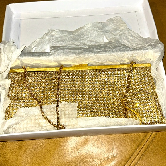 Isabella Adam’s - Picture 6 of 6